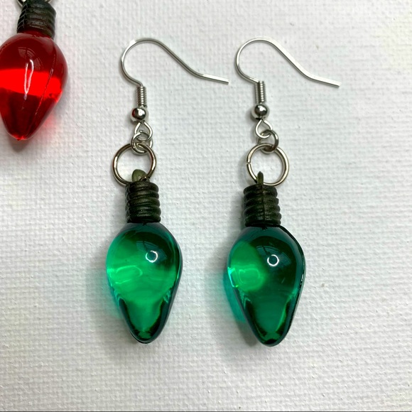 Christmas Light Bulb earrings in Red or Green - Picture 3 of 7